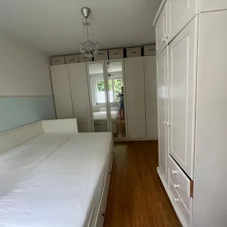 Reihenhaus Inmitten Der Stadt *